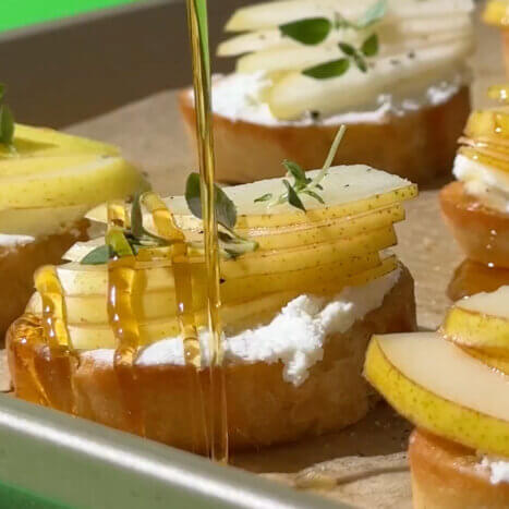 Mini Pear Crostinis