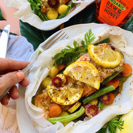 No-Fuss Lemon Salmon With Veggies