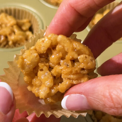Peanut Butter Rice Crispy Clusters