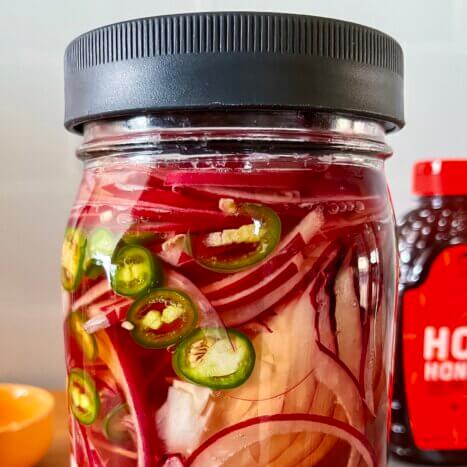 Quick Spicy Pickled Red Onions